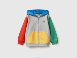flerfarget Benetton barn hettegenser med logo 20TRB2265