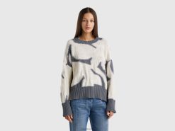 grå Benetton kvinner genser med blomsterinnlegg 20TRB3560