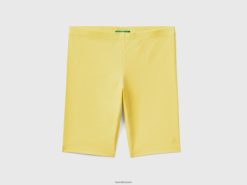gul Benetton barn shorts i stretchbomull 20TRB2656