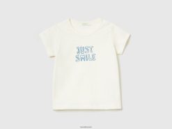 kremhvit Benetton barn T-skjorte i økologisk bomull med trykk 20TRB5788