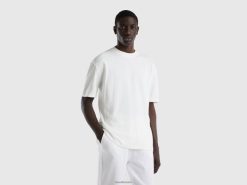 kremhvit Benetton menn kortermet t-skjorte med splitt 20TRB1273