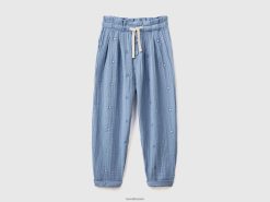 luftvåpen blå Benetton barn paperbag bukse med blomsterbroderi 20TRB2665