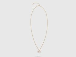 myk rosa Benetton kvinner halskjede med lys rosa logo-anheng 20TRB784