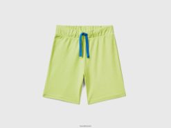 neongrønn Benetton barn bermudaer i jersey 20TRB2357