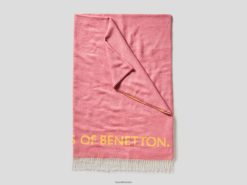 rosa Benettonfrynsete teppe med logo 20TRB3375