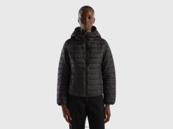 svart Benetton kvinner pufferjakke med resirkulert vatt 20TRB258