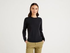 svart Benetton kvinner svart genser med rund hals i merinoull 20TRB154